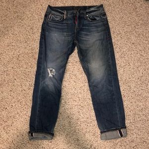 Level 99 distressed boyfriend Jean